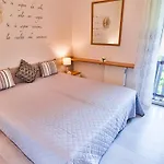 Stay-With-Us Appartments